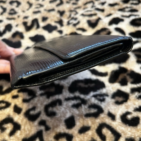LV Elegant Black Epi Leather Wallet - Picture 7 of 11
